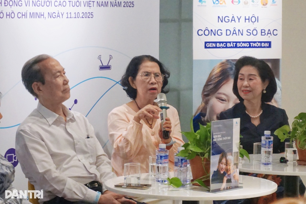 Người cao tuổi chủ động tiếp cận công nghệ để tránh bị lừa đảo trên mạng - 3