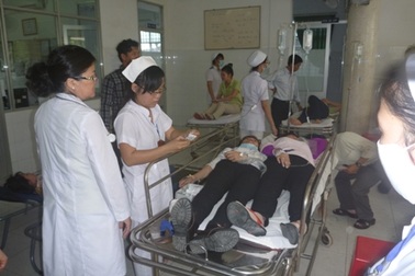 Hơn 300 công nhân công ty Simone nhập viện cấp cứu nghi ngộ độc thực phẩm