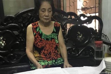 Hà Nội: Toà án đứng về phía công lý, cụ bà 76 tuổi mừng đến rơi nước mắt!