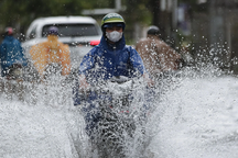 Mưa dông ở miền Bắc duy trì thêm 5 ngày