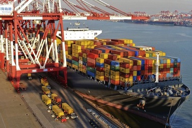 Mức tăng xuất khẩu sang Trung Quốc lần đầu vượt xa mức tăng nhập khẩu