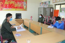 Triệu tập thiếu niên 14 tuổi sửa công văn "cho học sinh nghỉ học"