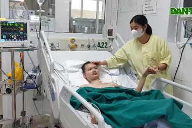 Chàng trai cầu cứu từ phòng hồi sức "Xin cô bác giúp con được sống"