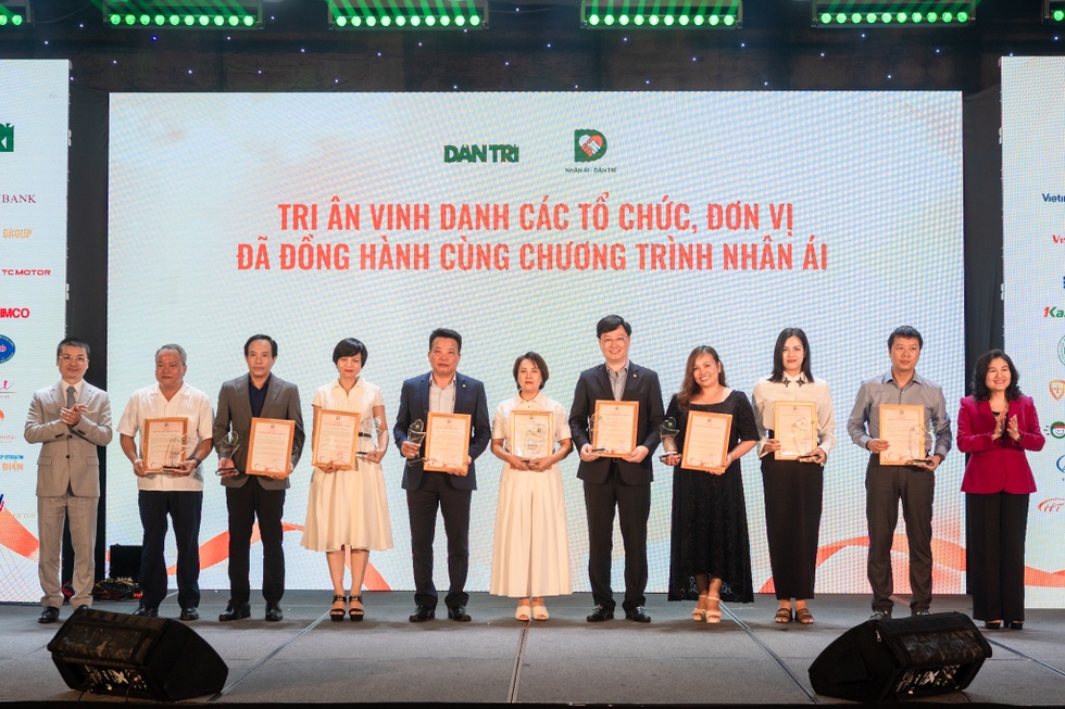 Nguyên tắc bất di bất dịch của Quỹ Nhân ái báo Dân trí - 4 Nguyên tắc bất di bất dịch của Quỹ Nhân ái báo Dân trí - 4