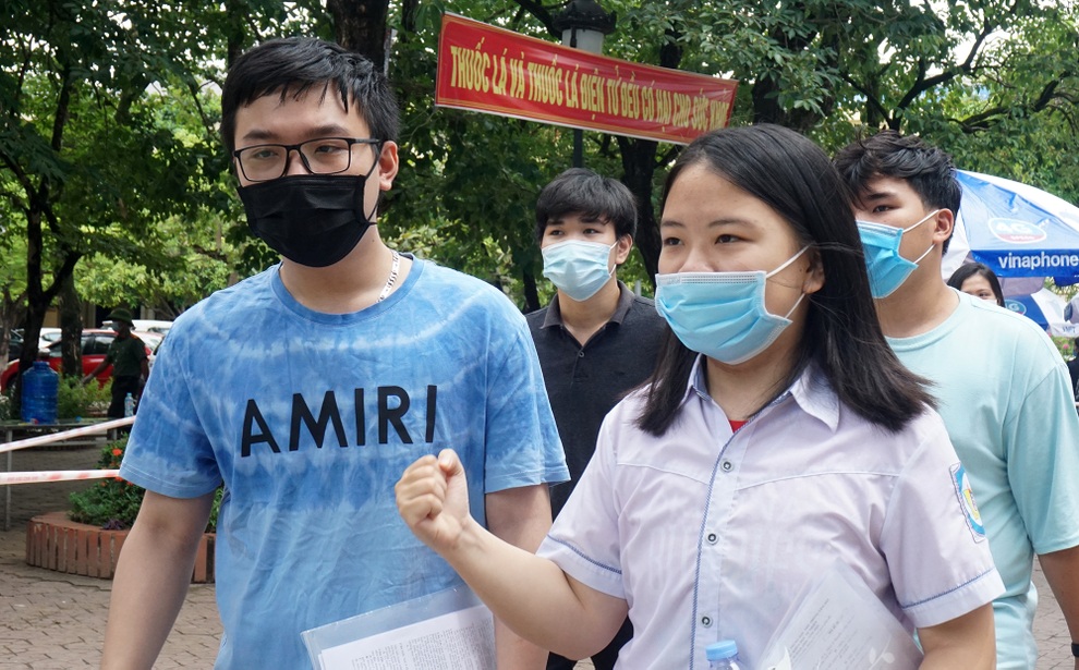 Thí sinh nói: Đề Khoa học Xã hội dễ thở, Khoa học tự nhiên nhiều câu khó - 3 Thí sinh nói: Đề Khoa học Xã hội dễ thở, Khoa học tự nhiên nhiều câu khó - 3