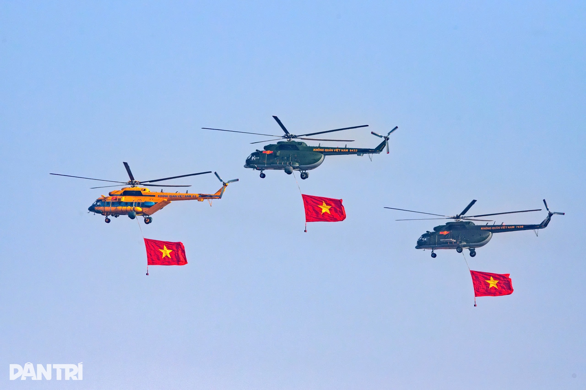 Đại tướng Phan Văn Giang kiểm tra hợp luyện quân sự Triển lãm quốc phòng - 5 Đại tướng Phan Văn Giang kiểm tra hợp luyện quân sự Triển lãm quốc phòng - 5