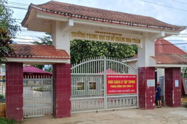 Thêm 3 học sinh test nhanh dương tính, một số trường dừng học trực tiếp