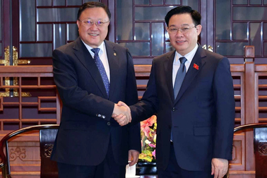 Chủ tịch Quốc hội Vương Đình Huệ tiếp các tập đoàn hàng đầu Trung Quốc