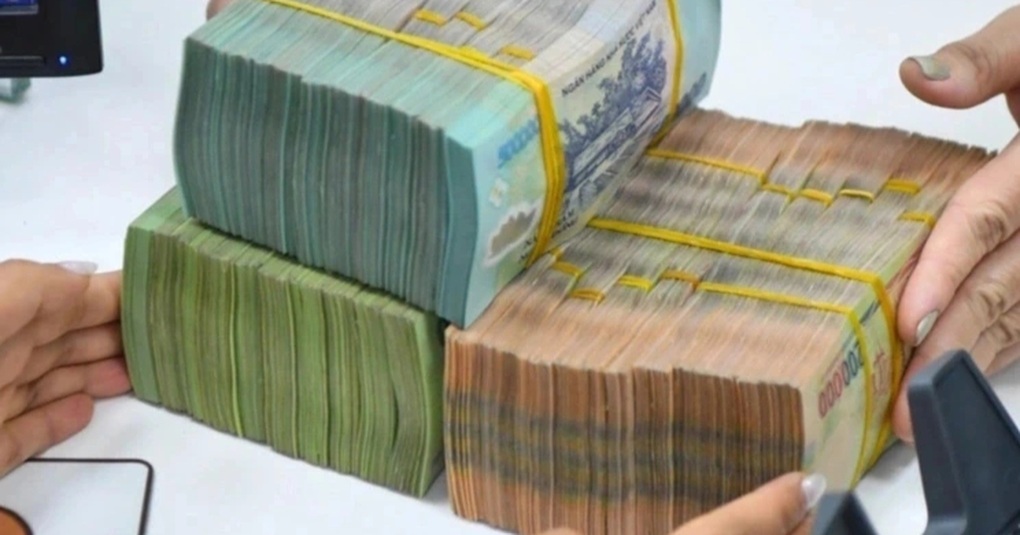 Ngân hàng báo lãi đậm, tiền ồ ạt chảy về, có bên kiếm 5.400 tỷ sau 3 tháng - 1