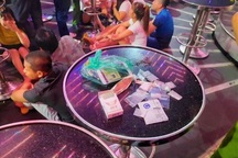 Đột kích quán bar, phát hiện gần 100 người dương tính với ma túy