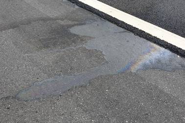 Phát hiện vết dầu loang bất thường trên cao tốc Đà Nẵng - Quảng Ngãi