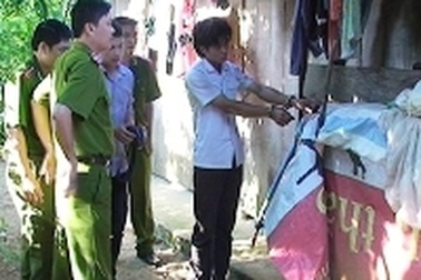 Mâu thuẫn cá nhân, ném mìn vào nhà để trả thù