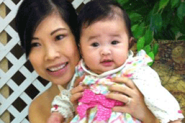 Bé gái gốc Việt chết thương tâm trong xe Lexus vì mẹ bỏ quên