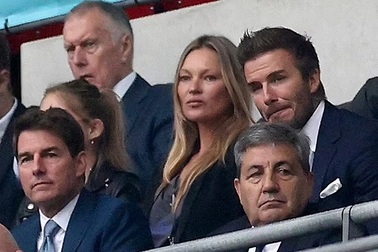 Tom Cruise và David Beckham dự khán chung kết Euro