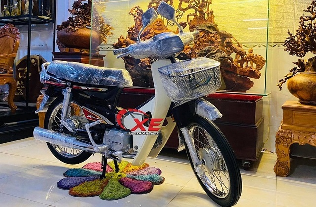 Dân chơi Cần Thơ chi 1,8 tỷ sắm xe Dream Thái đời 2002 chưa từng đổ xăng - 2