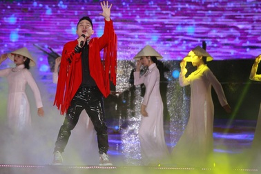 Countdown 2019: "Vũ khúc ánh sáng"