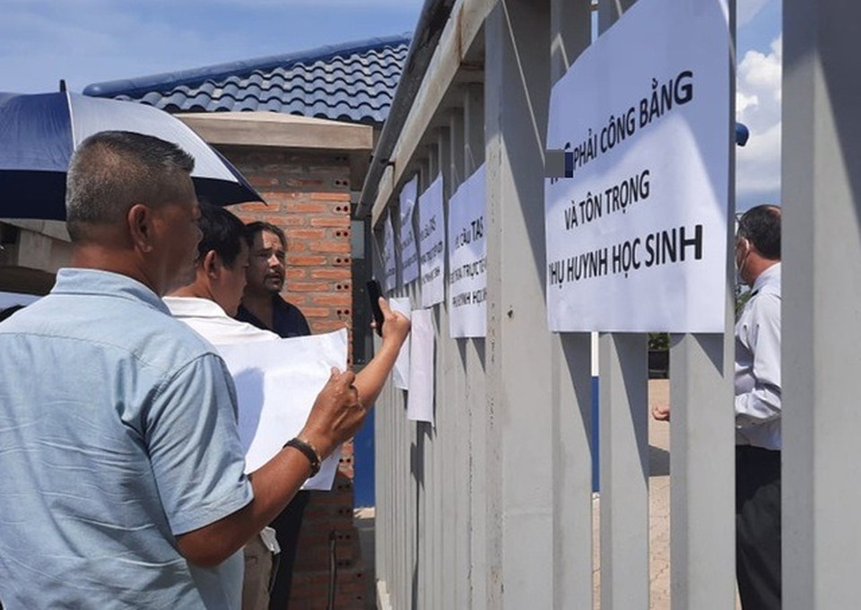 Tiền học tăng, nhiều nhà đau đầu tính toán cho mùa Covid-19 - 2 Tiền học tăng, nhiều nhà đau đầu tính toán cho mùa Covid-19 - 2