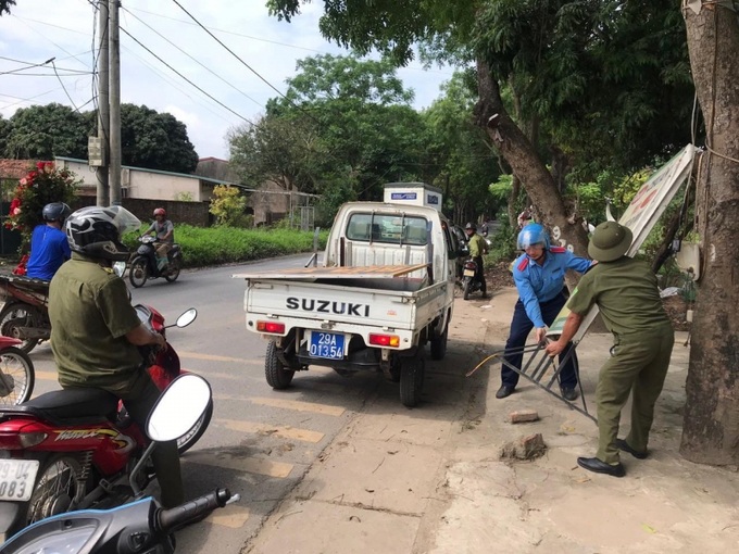 Lực lượng Thanh tra Sở GTVT Hà Nội đã bố trí lực lượng phối hợp với chính quyền địa phương, lực lượng Công an và các lực lượng chức năng khác kiểm tra, xử lý và giải tỏa các trường hợp vi phạm trật tự ATGT – TTĐT - VSMT trên các tuyến đường xung quanh sân vận động Quốc gia Mỹ Đình.