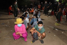 Công an vây sòng bạc đêm mùng 7 Tết, cả trăm người chạy tán loạn