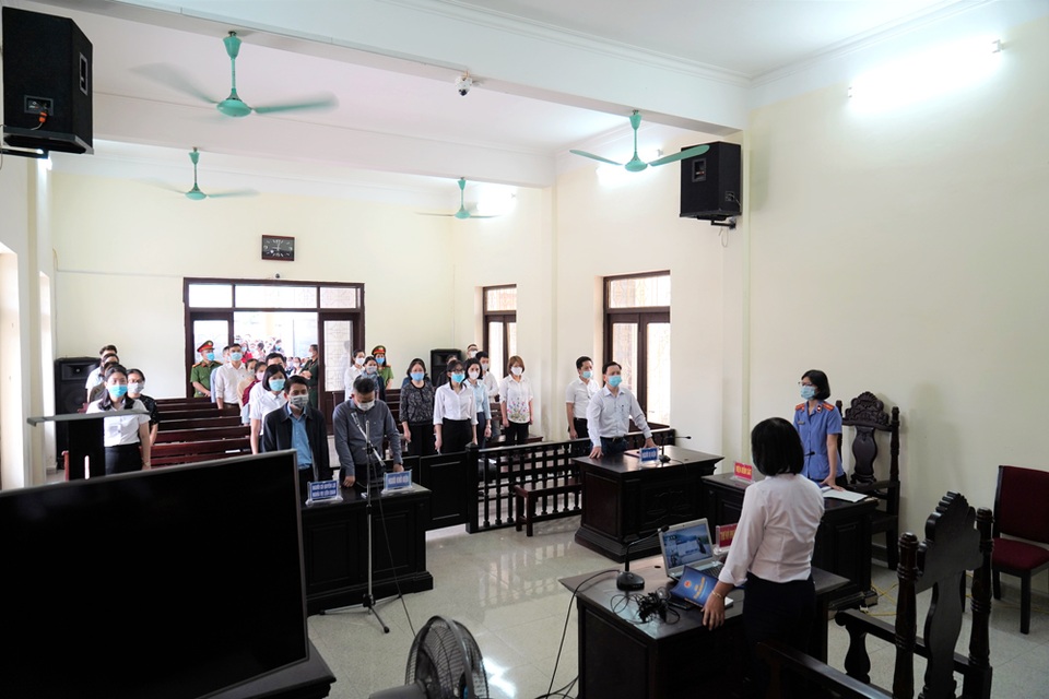 Vụ cúng oan gia trái chủ tại chùa Ba Vàng: Bác đơn khởi kiện của bà Yến - 1 Vụ cúng oan gia trái chủ tại chùa Ba Vàng: Bác đơn khởi kiện của bà Yến - 1
