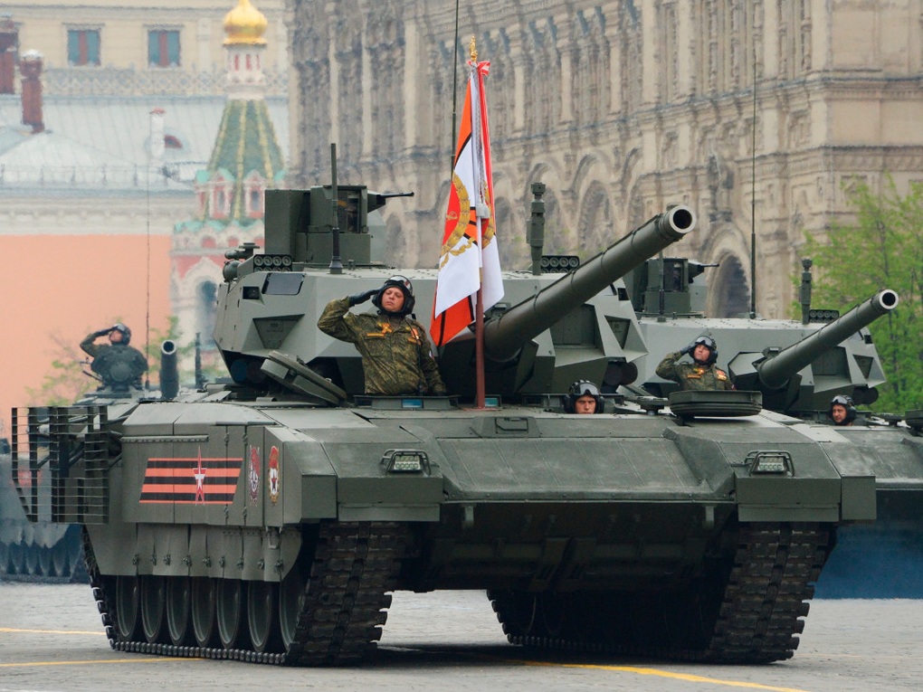 Dấu hiệu cho thấy Nga chuẩn bị đưa xe tăng bất khả chiến bại tới Ukraine - 1 Dấu hiệu cho thấy Nga chuẩn bị đưa xe tăng bất khả chiến bại tới Ukraine - 1