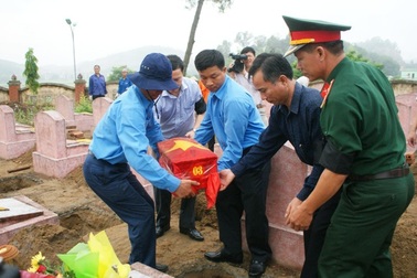 An táng 16 bộ hài cốt liệt sĩ được phát hiện tại nhà dân