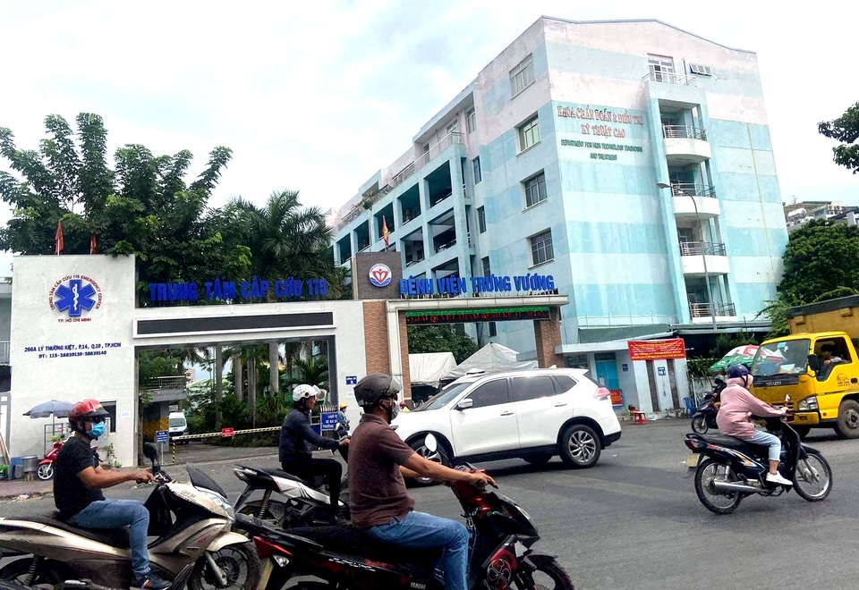 Bác sĩ phẫu thuật hưởng chênh lệch tiền tỷ như thế nào? - 1 Bác sĩ phẫu thuật hưởng chênh lệch tiền tỷ như thế nào? - 1