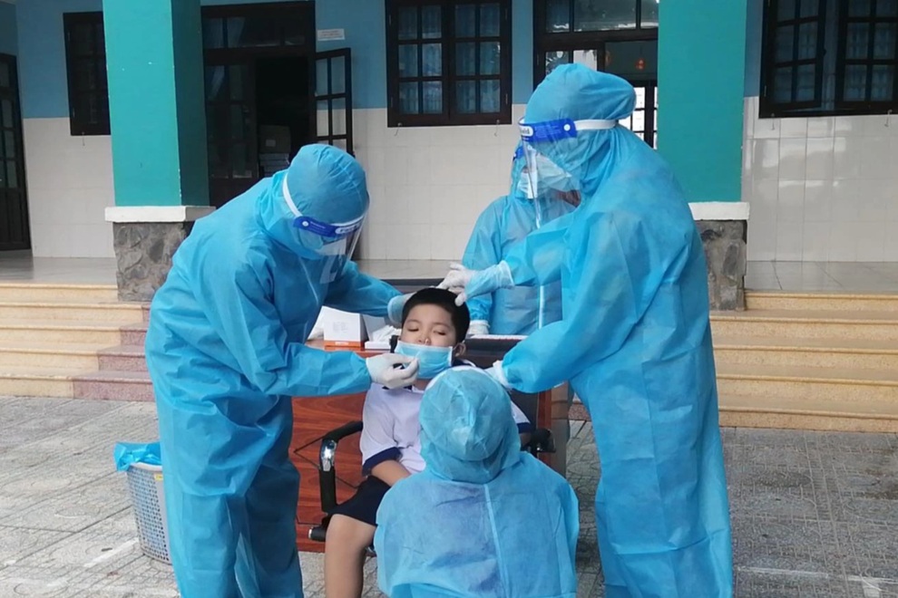 Hơn 92% phụ huynh tại TPHCM đồng ý tiêm vaccine phòng Covid-19 cho trẻ - 1 Hơn 92% phụ huynh tại TPHCM đồng ý tiêm vaccine phòng Covid-19 cho trẻ - 1