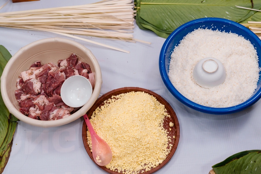 Một chiếc bánh chưng cung cấp gần 3.000 kcal, siêu dễ béo nếu ăn nhiều - 1