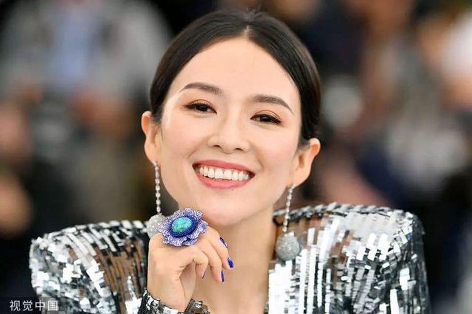 Cộng đồng mạng phản ứng Chương Tử Di vào vai thiếu nữ 15 tuổi - 3 Cộng đồng mạng phản ứng Chương Tử Di vào vai thiếu nữ 15 tuổi - 3