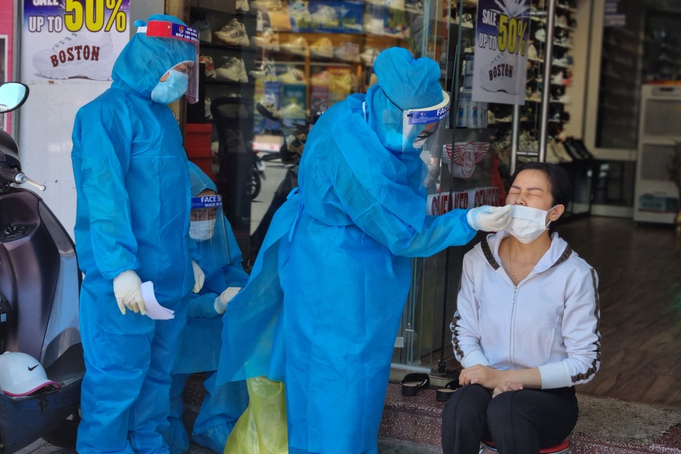 Đà Nẵng thêm 17 ca nhiễm SARS-CoV-2, trong đó 4 người về từ TPHCM - 1 Đà Nẵng thêm 17 ca nhiễm SARS-CoV-2, trong đó 4 người về từ TPHCM - 1