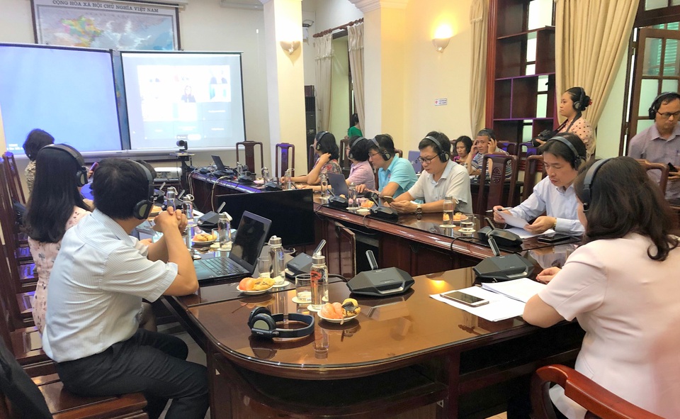 Thứ trưởng Nguyễn Thị Hà: Tăng cường hợp tác quốc tế, vượt qua Covid-19 - 3 Thứ trưởng Nguyễn Thị Hà: Tăng cường hợp tác quốc tế, vượt qua Covid-19 - 3