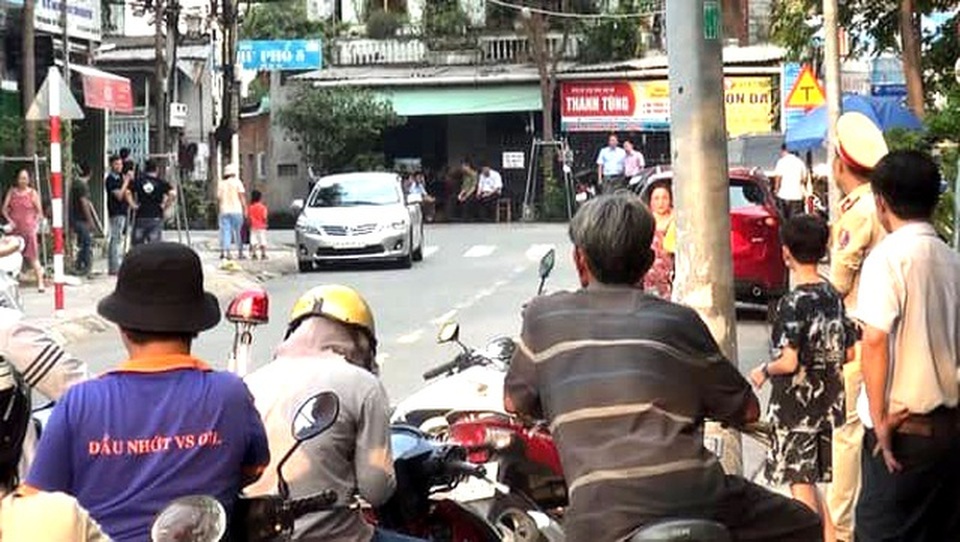 Dịch Covid-19 phức tạp, hoãn phiên tòa xử đối tượng gây nổ tại Cục thuế - 3 Dịch Covid-19 phức tạp, hoãn phiên tòa xử đối tượng gây nổ tại Cục thuế - 3