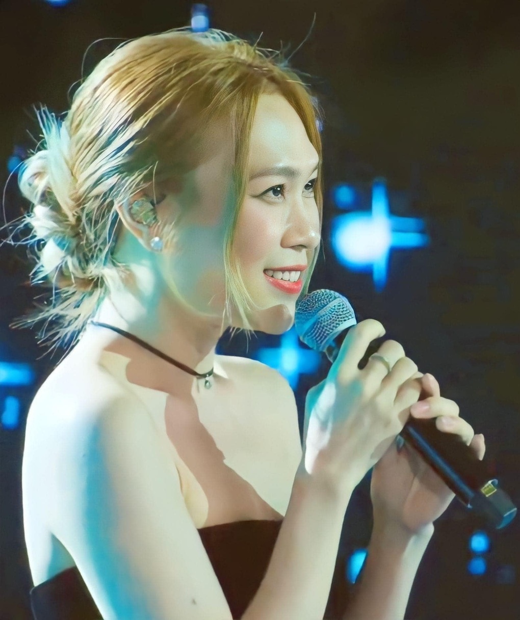 Mỹ Tâm tuổi 42: Độc thân viên mãn, gây sốt với nhan sắc lão hóa ngược - 8 Mỹ Tâm tuổi 42: Độc thân viên mãn, gây sốt với nhan sắc lão hóa ngược - 8