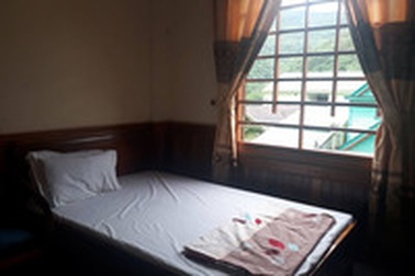 Sau đêm tân hôn, cô dâu xinh đẹp khóc lóc tuyên bố đường ai nấy đi