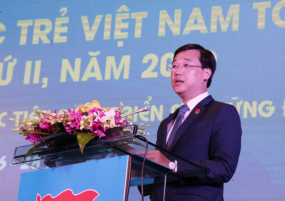 Các bạn thực sự là tấm gương, kinh nghiệm tốt cho thế hệ trẻ Việt Nam - 2 Các bạn thực sự là tấm gương, kinh nghiệm tốt cho thế hệ trẻ Việt Nam - 2