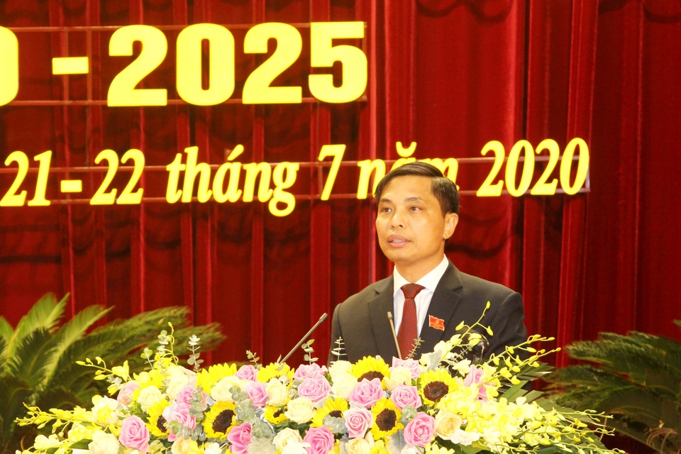 Bí thư Thành ủy Hạ Long được bầu trực tiếp tại Đại hội Đảng bộ thành phố - 2 Bí thư Thành ủy Hạ Long được bầu trực tiếp tại Đại hội Đảng bộ thành phố - 2