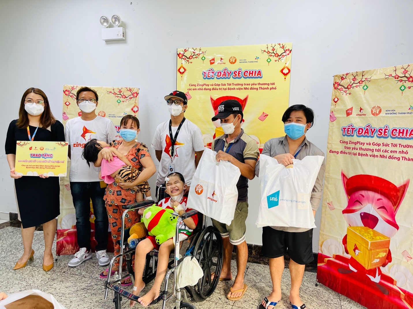 ZingPlay trao tặng quỹ từ thiện của game thủ đến Bệnh viện Nhi Đồng TPHCM - 5 ZingPlay trao tặng quỹ từ thiện của game thủ đến Bệnh viện Nhi Đồng TPHCM - 5