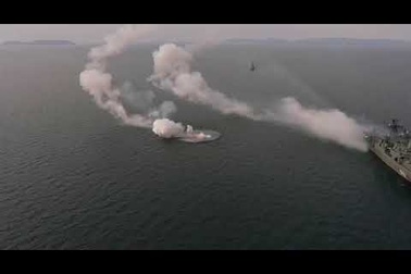 Video tàu chiến Nga "phóng xịt" tên lửa