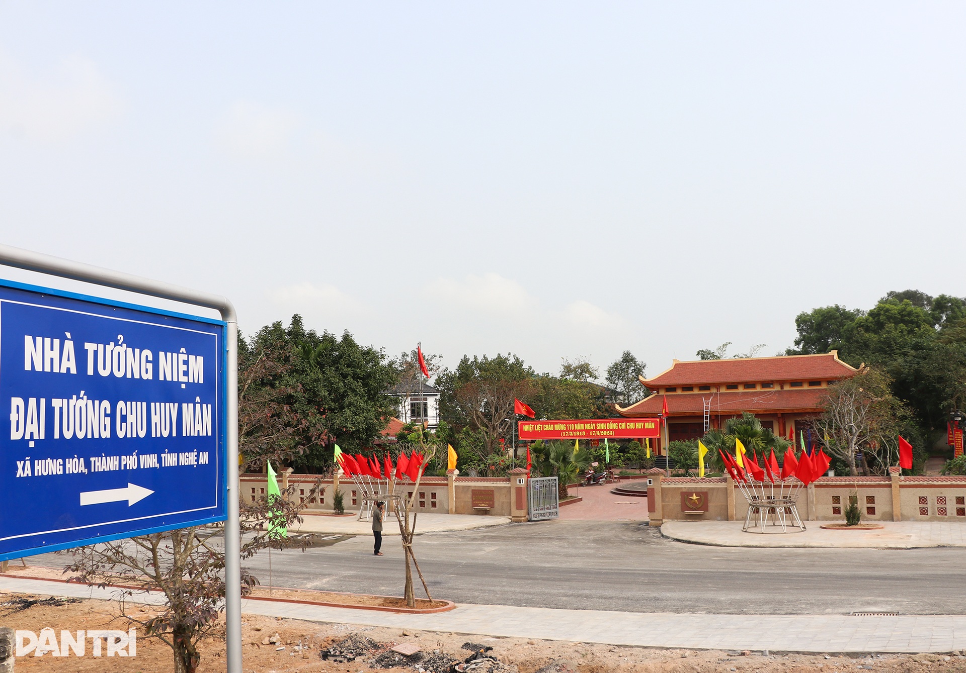 Hình ảnh về cuộc đời tận hiến của vị Đại tướng Hai Mạnh - 1 Hình ảnh về cuộc đời tận hiến của vị Đại tướng Hai Mạnh - 1