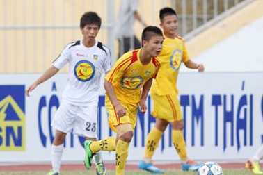 Hà Nội T&T và PVF ra quân thắng lợi