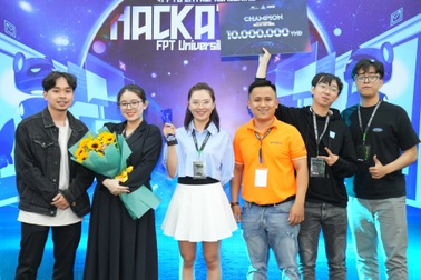 Sinh viên ra trường không cần làm thuê rồi mới... làm chủ!