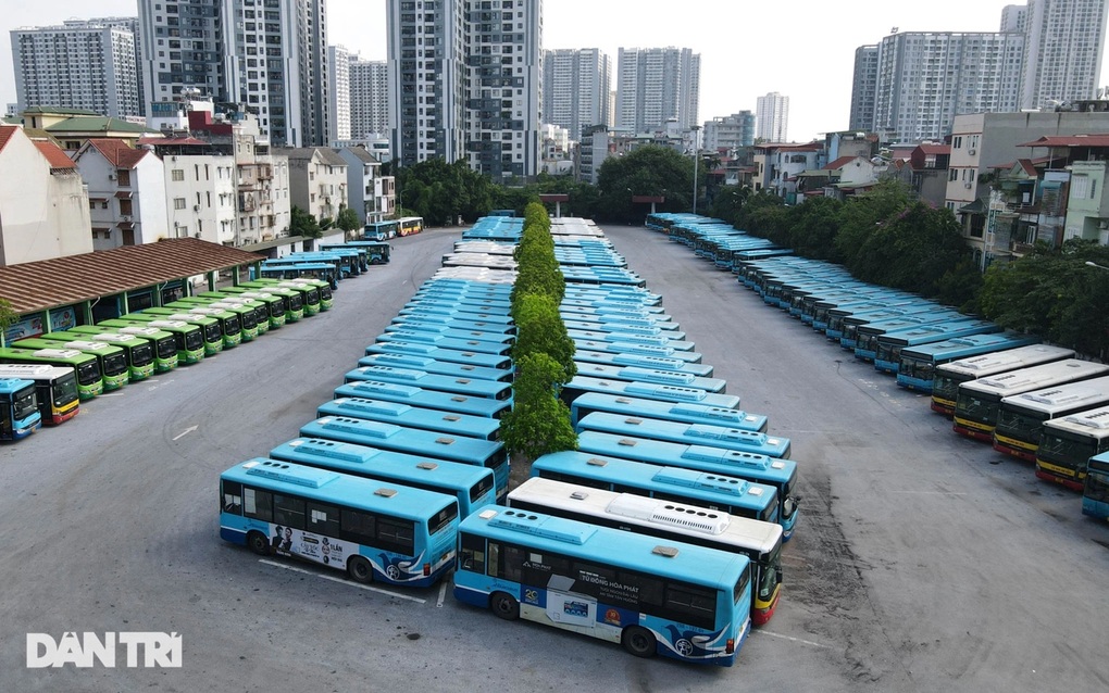 Giá vé và dịch vụ của buýt công cộng Hà Nội - 4 Giá vé và dịch vụ của buýt công cộng Hà Nội - 4