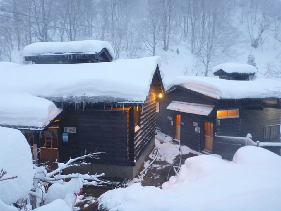 Vẻ đẹp onsen Nhật Bản trong tuyết mùa đông - 14 Vẻ đẹp onsen Nhật Bản trong tuyết mùa đông - 14