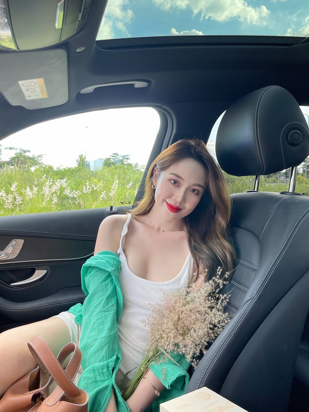 Cô gái có cái tên đặc biệt, nổi tiếng nhờ chia sẻ bí quyết làm đẹp - 6 Cô gái có cái tên đặc biệt, nổi tiếng nhờ chia sẻ bí quyết làm đẹp - 6