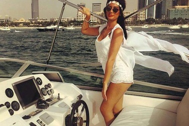 Choáng với kỳ nghỉ hè xa xỉ của hội “con nhà giàu” thế giới