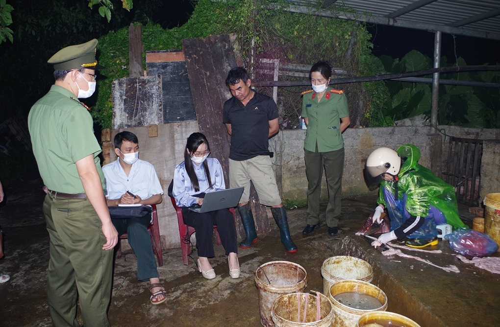 Phát hiện gần 3 tấn thịt lợn dương tính dịch tả lợn châu Phi tại lò mổ - 1 Phát hiện gần 3 tấn thịt lợn dương tính dịch tả lợn châu Phi tại lò mổ - 1