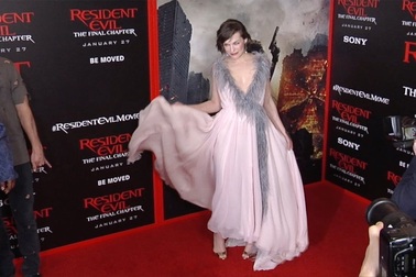 Milla Jovovich lộng lẫy trên thảm đỏ