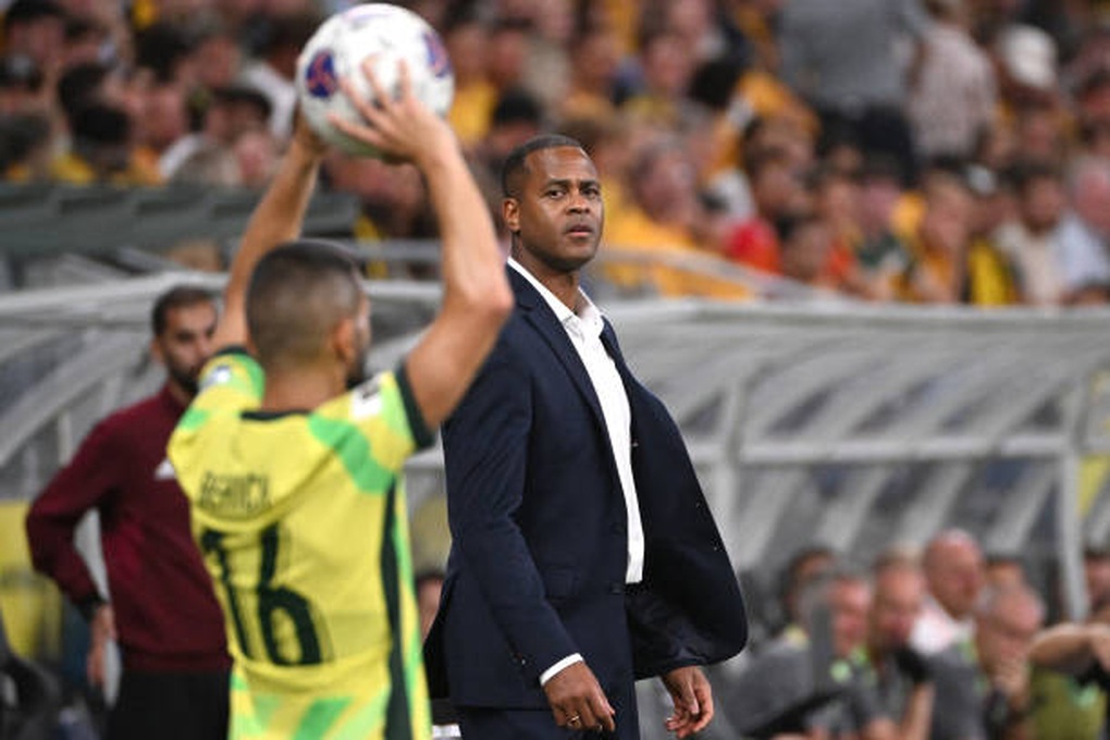 Thành tích tồi tệ của HLV Kluivert trước khi bị Indonesia sa thải - 1 Thành tích tồi tệ của HLV Kluivert trước khi bị Indonesia sa thải - 1