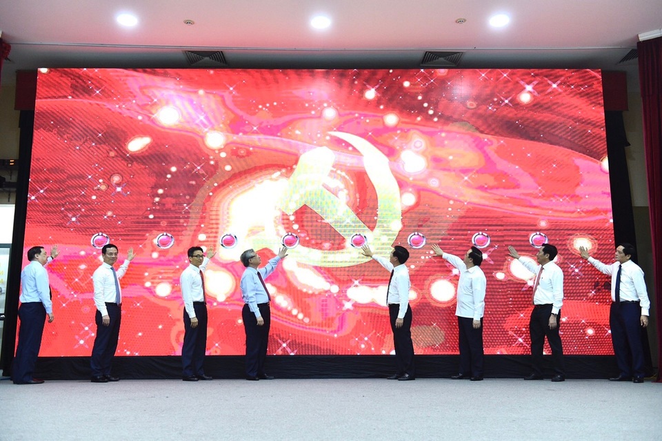 Khai trương Trang tin điện tử “Đảng Cộng sản Việt Nam - Đại hội XIII” - 3 Khai trương Trang tin điện tử “Đảng Cộng sản Việt Nam - Đại hội XIII” - 3